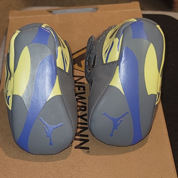 Baby Nike/Jordan - Picture 2 of 6